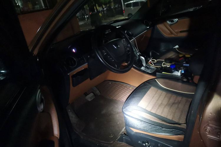 Used Luxgen Great 7 SUV 2013 Limited-Edition Sharp Model 2.2T Two-Wheel-Drive Smart Version