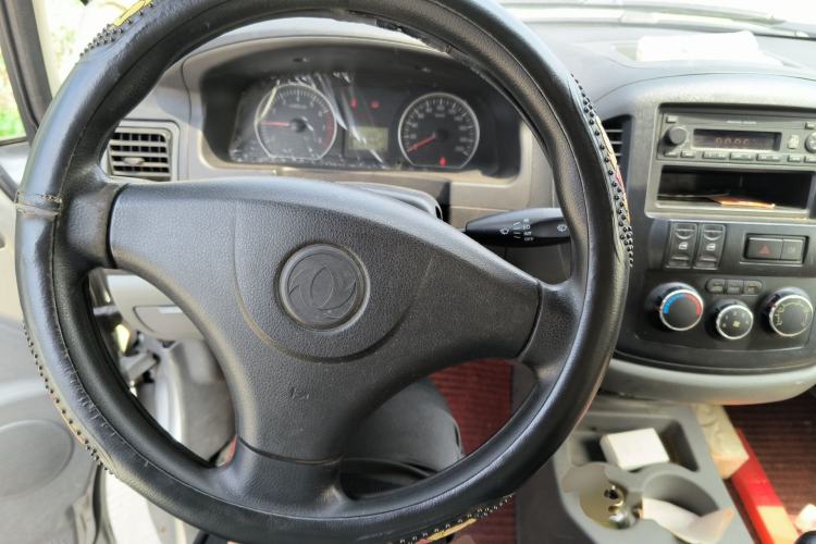 Used FORTHING Lingzhi 2013 V3 1.5L 7-Seater Standard Model II
