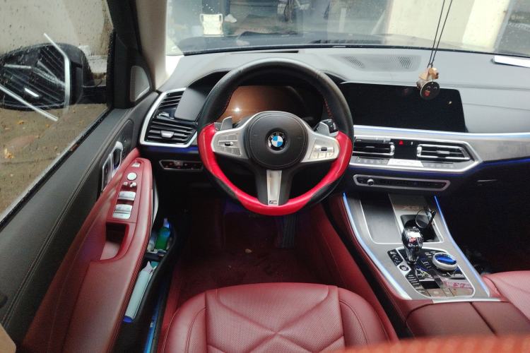 Used BMW X5 2022 xDrive 30Li Luxury M Sport Package