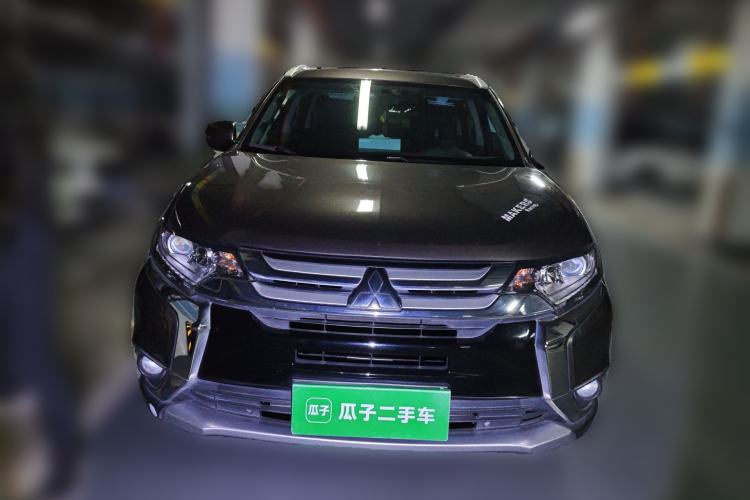 Used Mitsubishi Outlander 2018 2.0L Two-Wheel Drive Glory Edition 5 Seats
