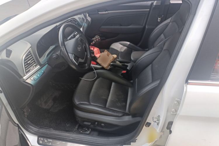 Used Hyundai Elantra (6th Generation / Lingdong) 2016 1.6L Automatic ZhiXuan · Luxury Version Left Front Seat