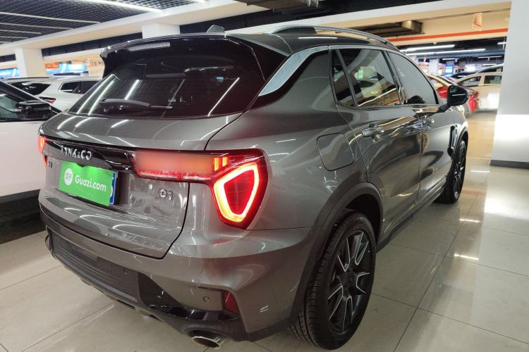 Used Lynk & Co 01 2021 2.0TD Two-Wheel-Drive Pro Trim Exterior 5