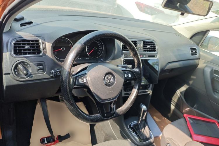 Used Volkswagen Polo 2018 1.5L Cross Polo Automatic