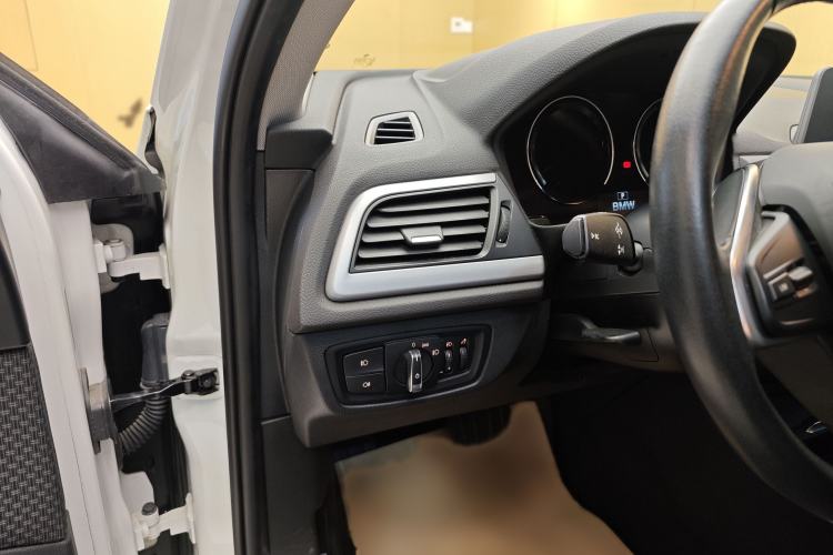 Used BMW 1 Series 2018 118i Fashion Model
