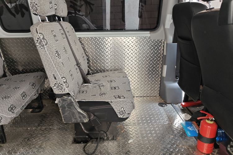 Used SAIC MAXUS Xintu V80  Left Rear Seat