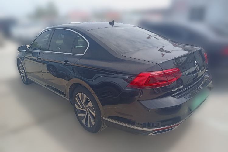 Used Volkswagen Magotan GTE Plug-in Hybrid 2020 GTE Luxury Model Rear Left 45 Deg