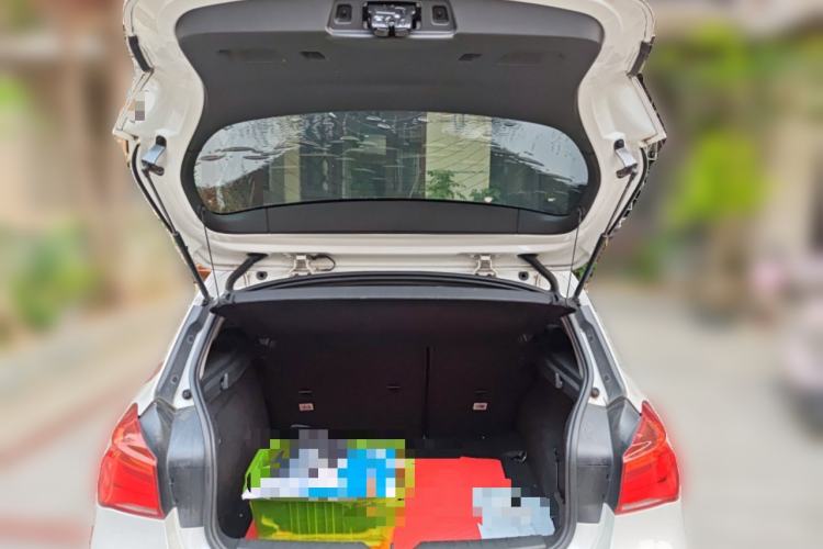 Used BMW 1 Series 2016 118i Leading Model Trunk