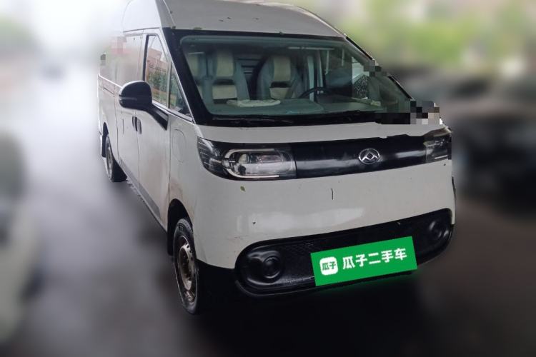 Used SAIC MAXUS Dana V1 2025 V1 Long-Wheelbase High-Roof Cargo Version (50 kWh) Front Right 45 Deg