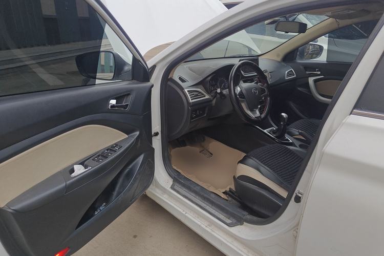 Used Changan Alsvin V7 2015 1.6L Manual Enjoyment Model China IV Standard
