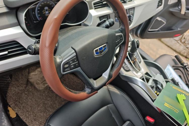 Used Geely Auto Emgrand X7 Sport 2016 1.8TD Automatic Smart Model Steering Wheel