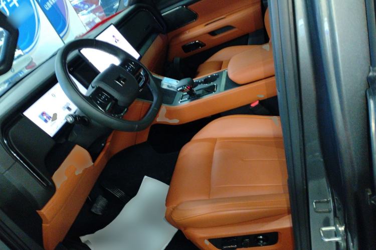 Used Polestones 01 2023 Deluxe 6-Seater Version
