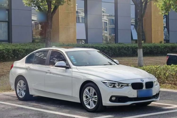 Used BMW 3 Series 2017 318i Fashion Model