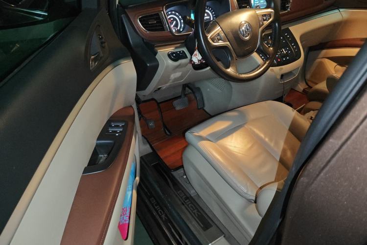 Used Buick GL8 2018 28T Luxury Model China VI Standard