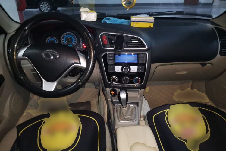 Used Soueast V3 Lingyue 2015 1.5L Manual Happiness Edition