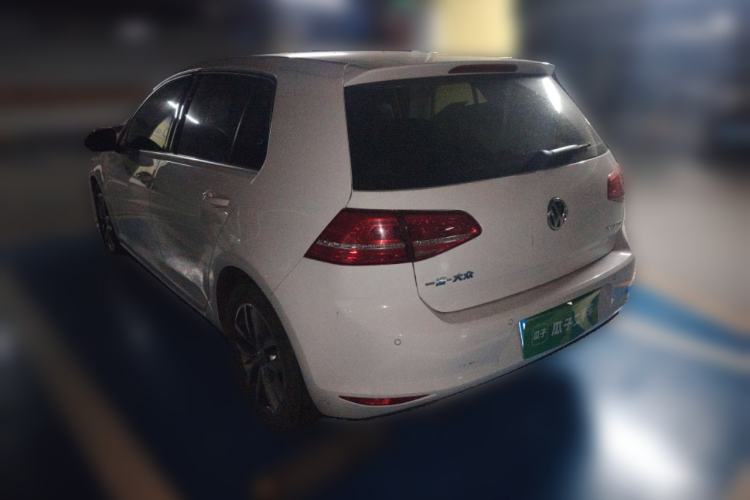 Used Volkswagen Golf 2016 230TSI Automatic Luxury Version Rear Left 45 Deg