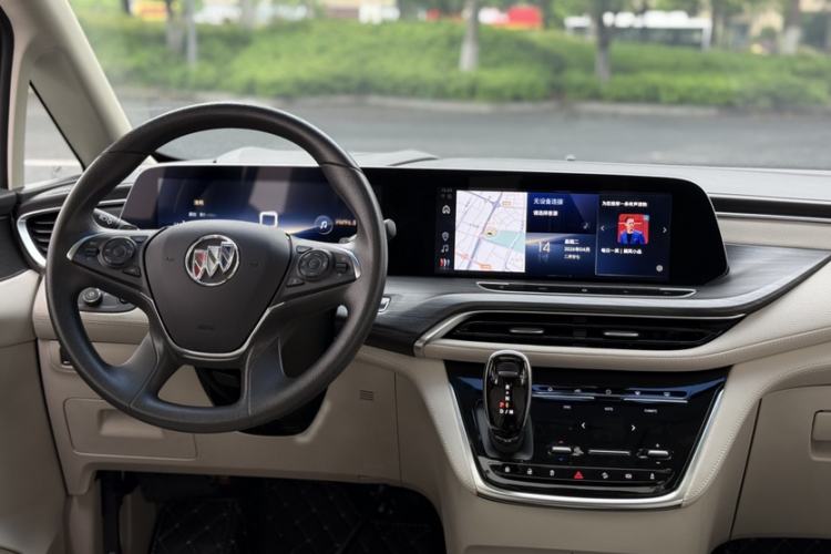 Used Buick GL8 2023 ES Lu Zun Comfort Model Interior 4