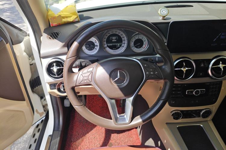 Used Mercedes-Benz GLK-Class 2013 GLK 300 4MATIC Fashion Model
