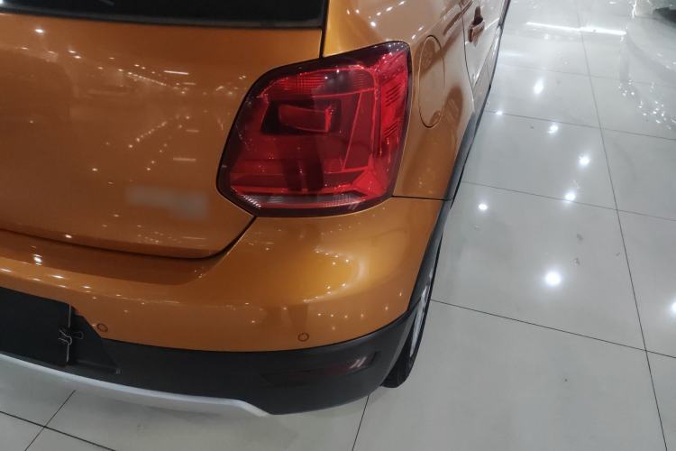 Used Volkswagen Polo 2016 1.6L Cross Polo Automatic Right Rear Taillight