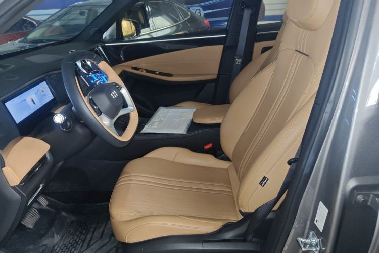 Used Geely Galaxy L7 2024 1.5T 115 km PLUS Dragon Edition
