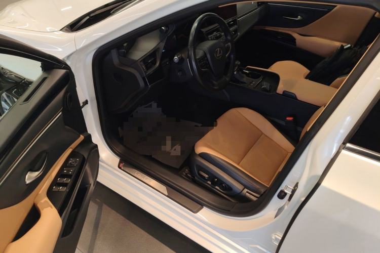 Used Lexus ES 2022 300h Excellence Edition