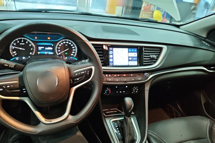 Used Buick GT 2021 Revised Version Flagship 1.5L Automatic Elite Edition Center Console