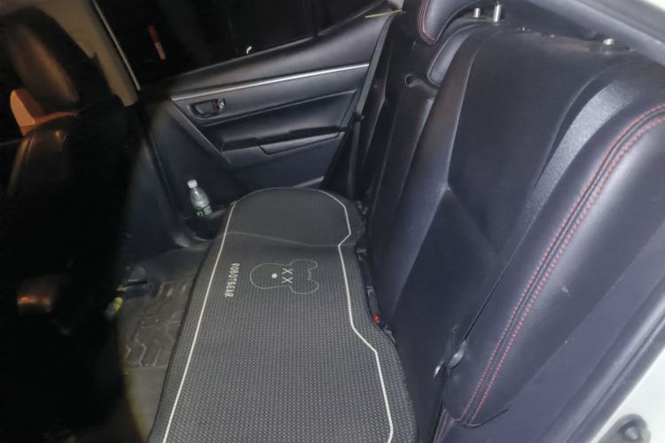 Used Toyota Levin 2017 Revised 185T CVT Elite Edition China V Standard Left Rear Seat