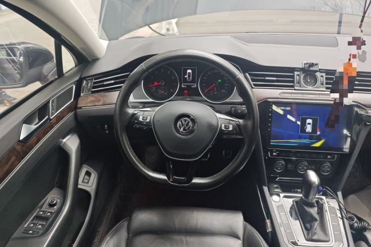 Used Volkswagen Magotan 2019 380TSI DSG Luxury Model China V Standard Steering Wheel