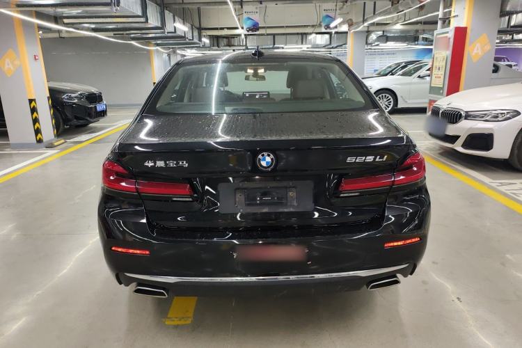Used BMW 5 Series 2022 Second Facelift 525Li Luxury Package
