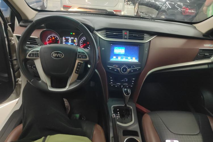 Used BYD G5 2014 1.5TID Automatic Prestige Model