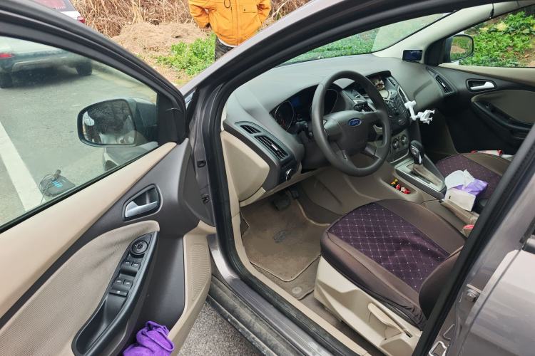 Used Ford Focus 2012 Sedan 1.6L Automatic Comfort Model