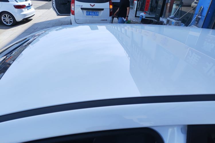 Used AION UT 2025 330 Starlight Edition Roof