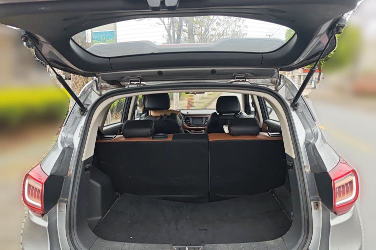 Used Land X2 2017 1.6L Automatic Sharp Edition