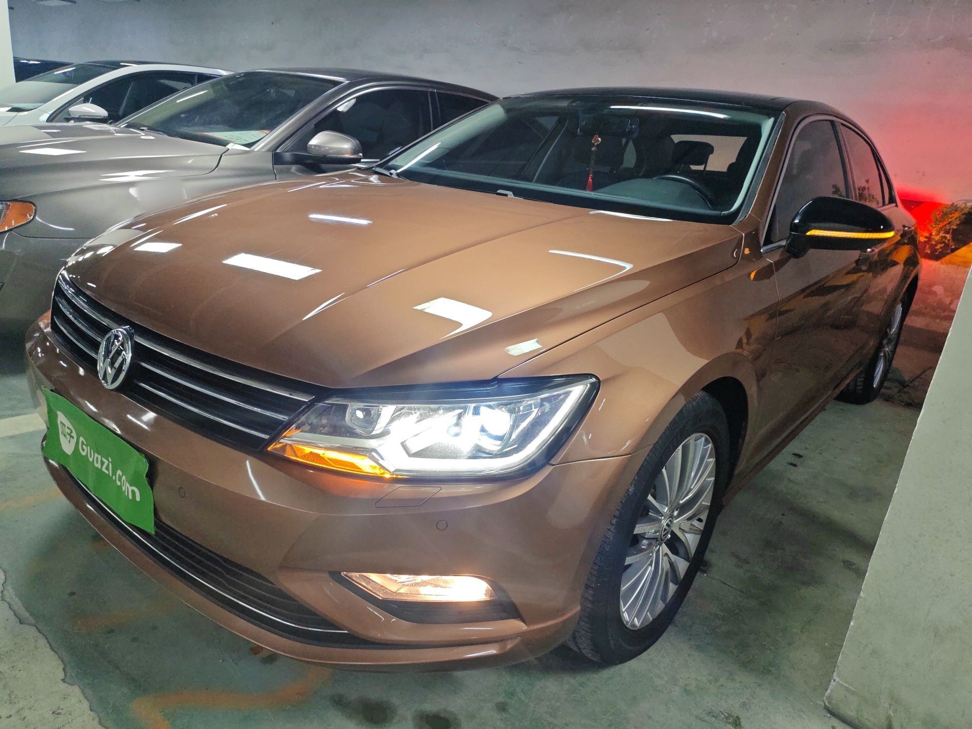 Parte inferior delantera