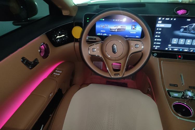 Used Hima S800 2025 Model, Range-Extended Starlight Premium Edition, 5 Seats