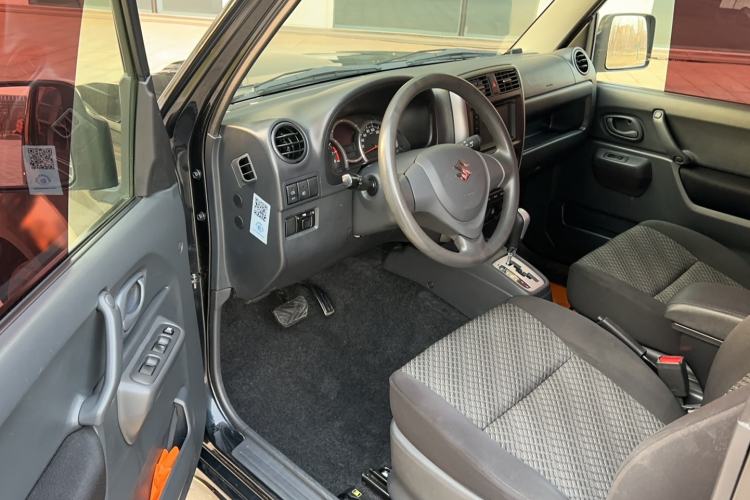 Used Suzuki Jimny 2015 1.3L AT JLX Navigation Edition