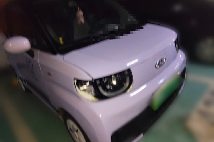 Used Chery New Energy QQ Ice Cream 2022 170km Sundae Phosphate Lithium-Ion Front Right 45 Deg