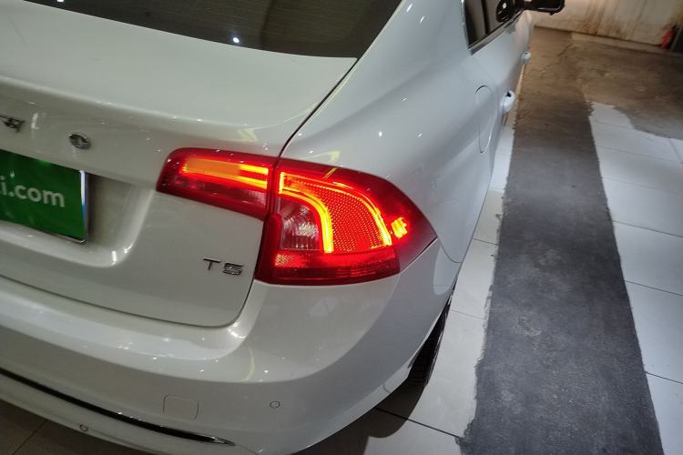 Used Volvo S60 2019 S60L Facelift T5 Intelligent Advanced Edition
