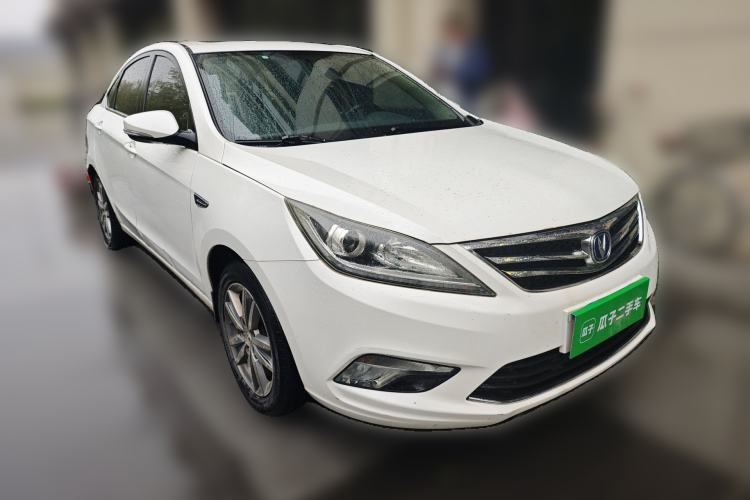 Used CHANGAN Eado 2016 1.6L Manual Fashion Edition Front Right 45 Deg