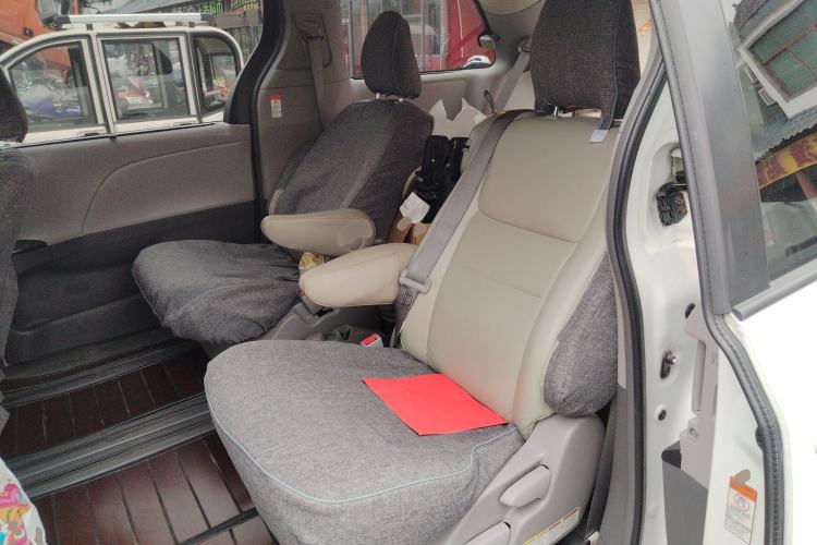 Used Toyota SIENNA  Left Rear Seat