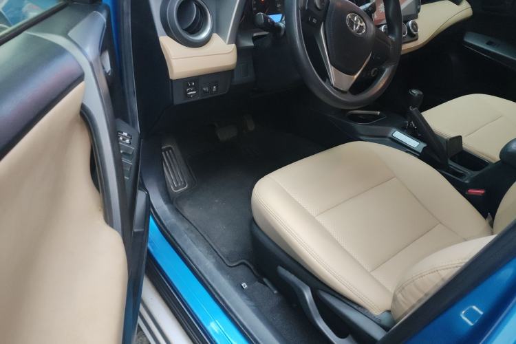 Used Toyota RAV4 2016 2.0L CVT Two-Wheel Drive Urban Edition China V Standard