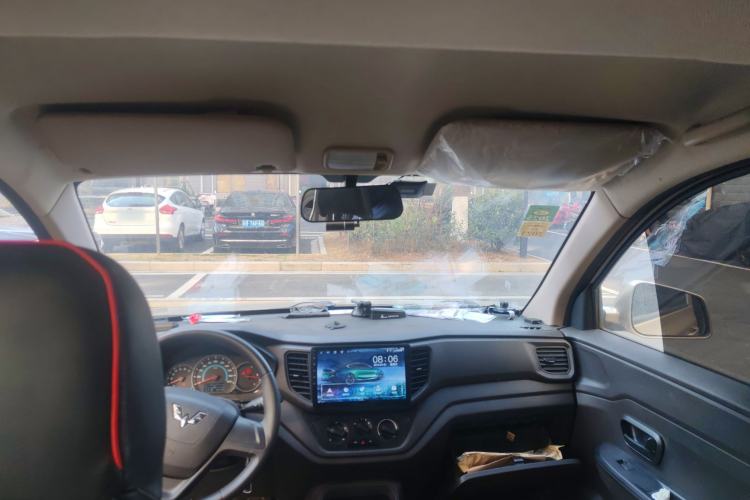 Used Wuling Hongguang V 2019 1.5L Enjoyment Version China VI LAR