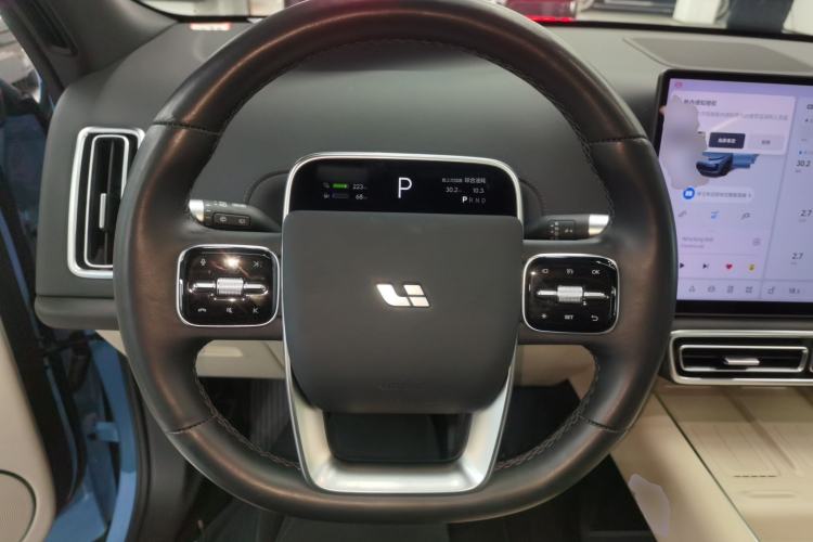 Used Li Auto L8 2024 Ultra Model
