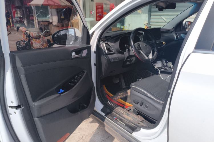 Used Hyundai Tucson 2020 280TGDi Dual-Clutch Two-Wheel Drive Fashion Edition China V Standard