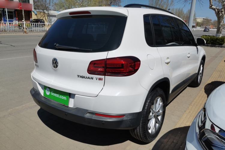 Used Volkswagen Tiguan 2015 1.8TSI Automatic Two-Wheel Drive Comfort Edition Rear Right 45 Deg