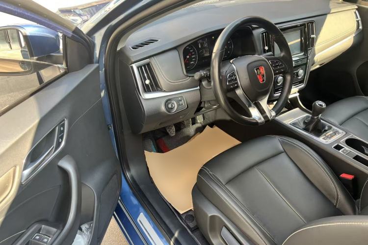 Used Roewe i6 2017 20T Manual Luxury Edition