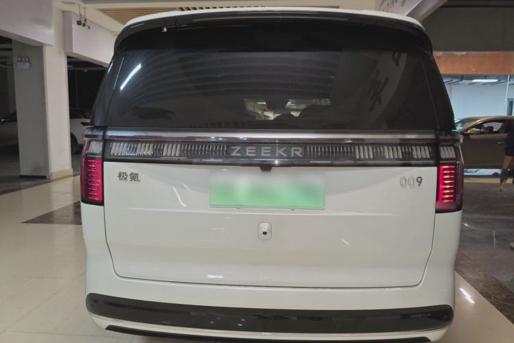 Used Zeekr 009 2022 WE Edition