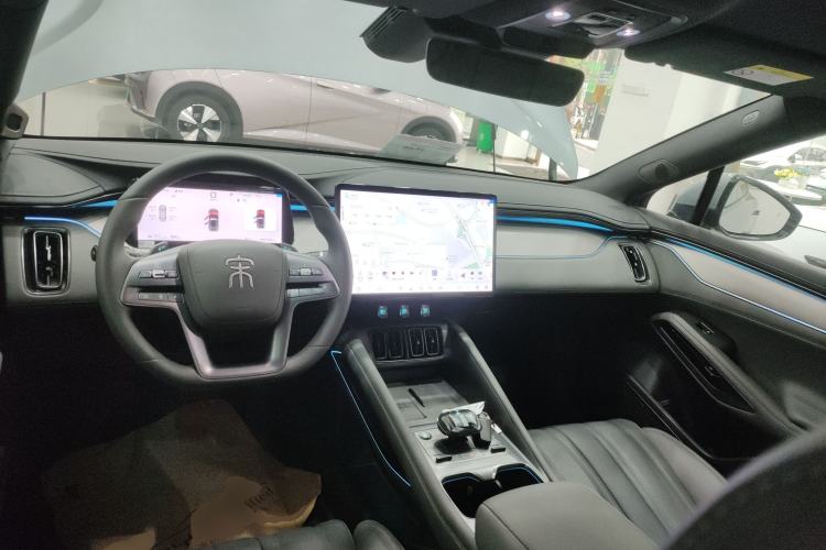 Used BYD Song L EV 2025 Intelligent Driving Version 662 km LiDAR Excellence Edition Center Console