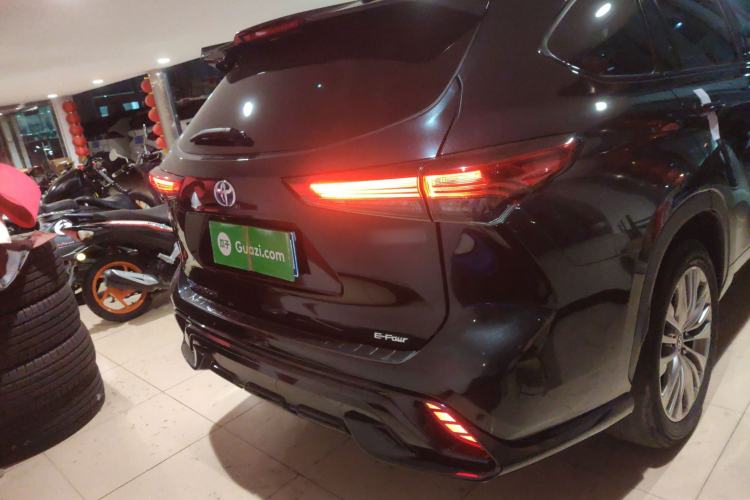 Used Toyota Highlander 2022 Dual-Engine 2.5L Four-Wheel Drive Prestige Version 7 Seats
