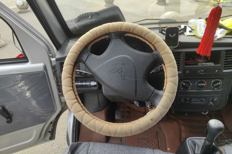 Used Wuling Zhiguang 2023 1.5L Practical Version 5/7 Seats
