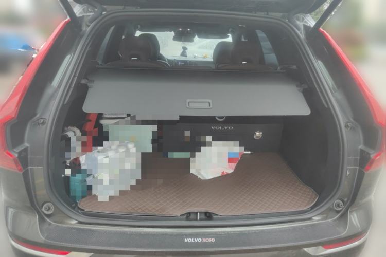 Used Volvo XC60 2021 T5 4x4 Smart Luxury Edition Trunk